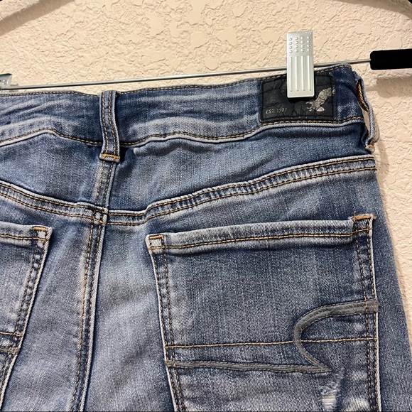 American Eagle Next Level Stretch Hi Rise Shortie Jean Shorts Womens Size 4 - Picture 5 of 11